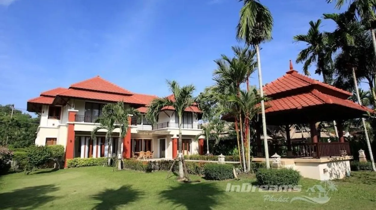 Вилла с 3 спальнями и с видом на бассейн в проекте Лагуна Хомс, район Бангтао/Лагуна