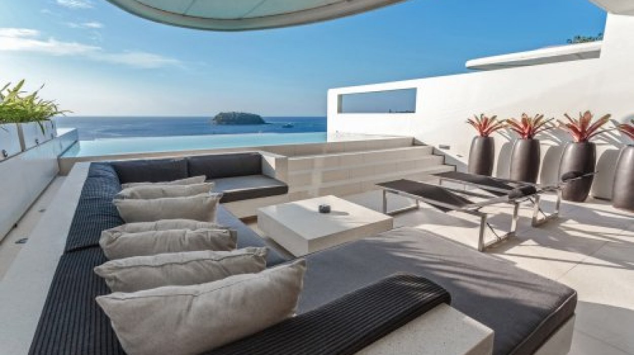 ВИЛЛА SKY POOL С ТРЕМЯ СПАЛЬНЯМИ