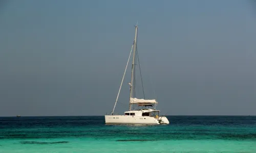 Парусный катамаран Lagoon 450 — 2