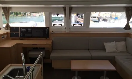 Парусный катамаран Lagoon 450 — 12