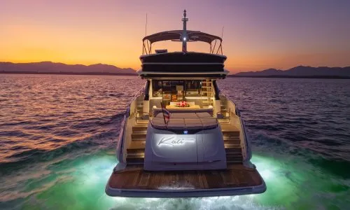 Моторная яхта Princess S72ft — 6