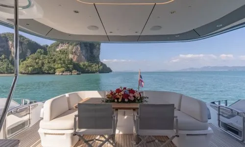 Моторная яхта Princess S72ft — 11