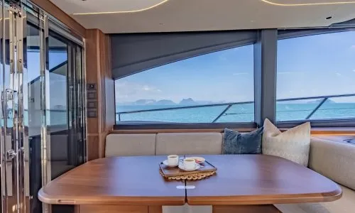 Моторная яхта Princess S72ft — 14
