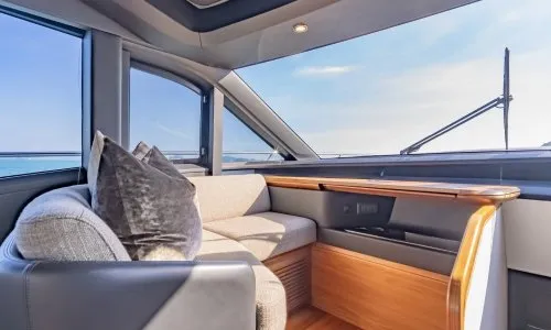 Моторная яхта Princess S72ft — 17