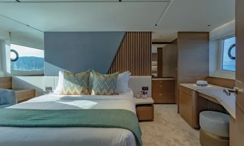 Моторная яхта Princess S72ft — 19