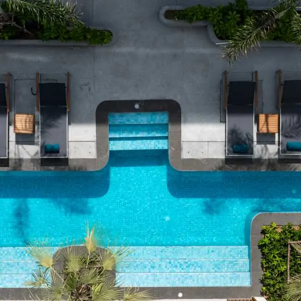 Элегантный номер Premier с видом на бассейн в Kora Beach Resort - photo 1