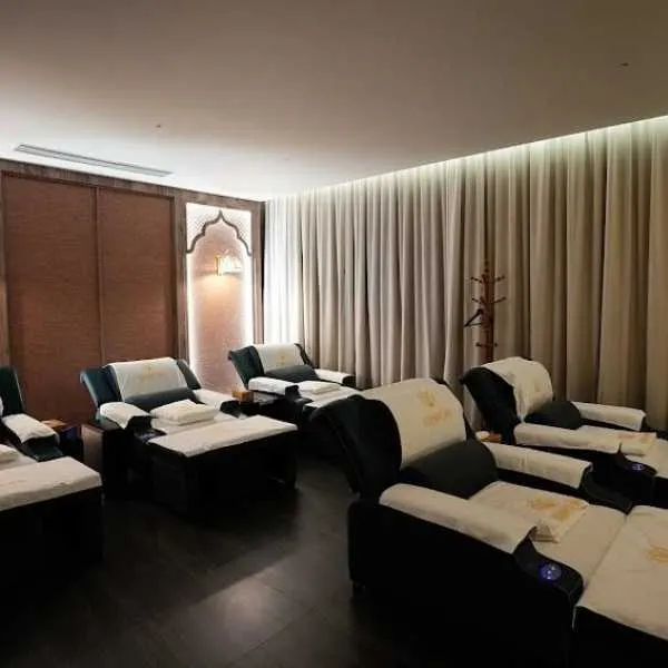 Элегантный номер Premier с видом на бассейн в Kora Beach Resort - photo 28