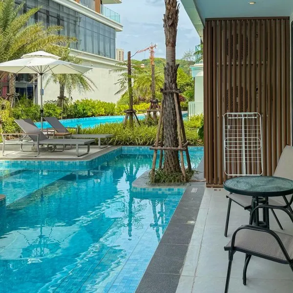 Двухспальный люкс в Kora Beach Resort - photo 1