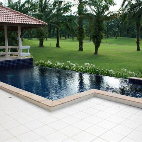 Property image - photo 2