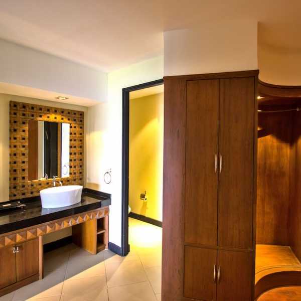 Property image - gallery 9