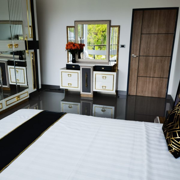 Property image - gallery 12