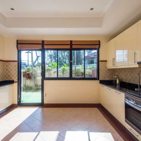 Property image - gallery 11