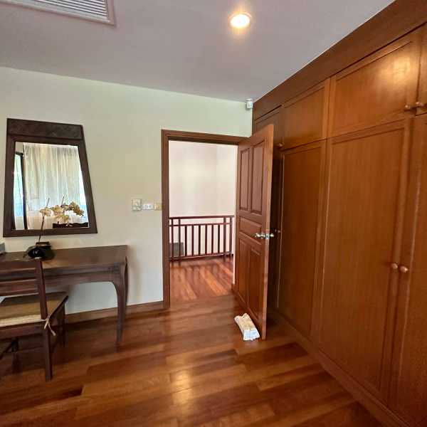 Property image - gallery 11