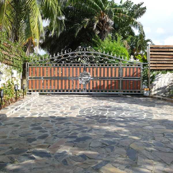 Property image - gallery 28