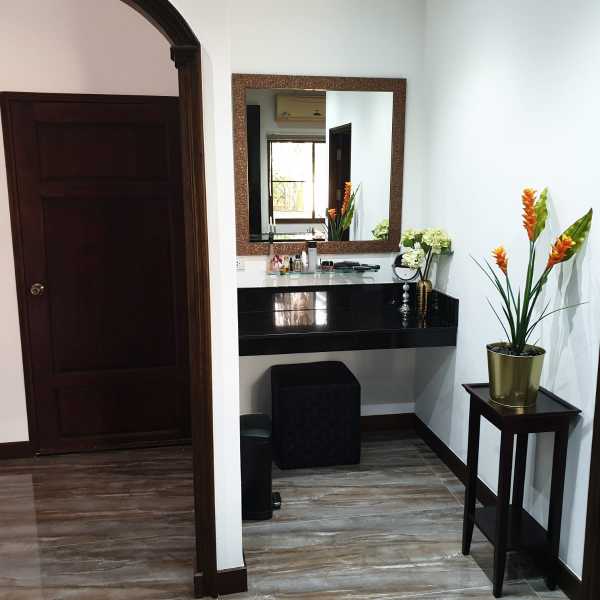 Property image - gallery 35