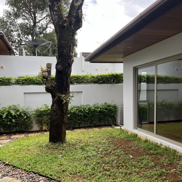 Property image - gallery 9