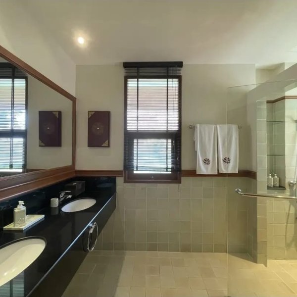 Property image - gallery 39