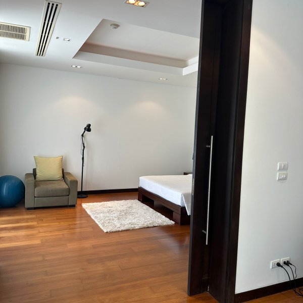 Property image - gallery 37