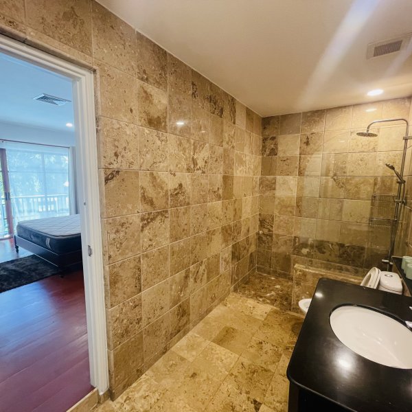 Property image - gallery 12